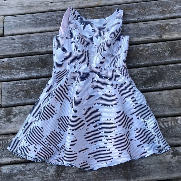 Gabby Skye Dress - Picture 1 of 9